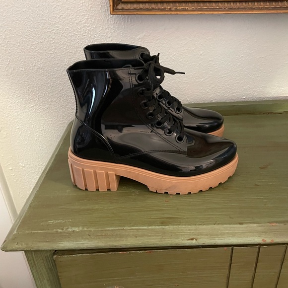 Gianni Bini Black Patent Rubber combat Boots - Picture 1 of 5